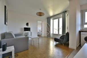 Appartement à vendre 2 pièces de 43,31 m² à Saint-Maur-des-Fossés