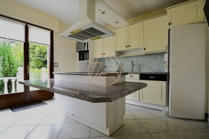 Maison à vendre 7 pièces de 157 m² à Ormesson-sur-Marne