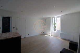 Appartement à vendre 2 pièces de 44,21 m² à Saint-Maur-des-Fossés