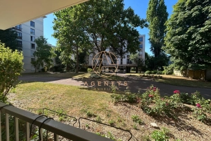 Appartement à vendre 2 pièces de 53 m² à Nogent-sur-Marne