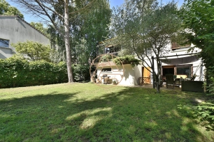Maison à vendre 6 pièces de 176 m² à Saint-Maur-des-Fossés