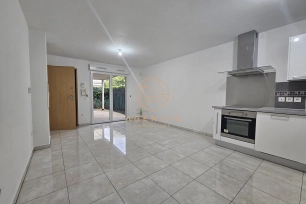 Appartement à vendre 3 pièces de 50 m² à Le Plessis-Trévise