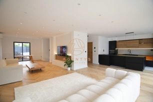 Maison à vendre 6 pièces de 200 m² à Ormesson-sur-Marne