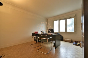 Appartement à vendre 4 pièces de 75,23 m² à Saint-Maur-des-Fossés