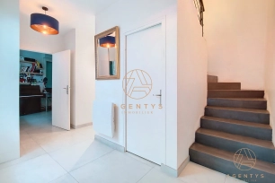 Maison à vendre 7 pièces de 165 m² à Saint-Maur-des-Fossés