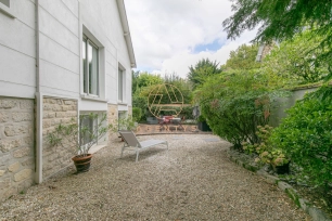 Maison à vendre 6 pièces de 141,88 m² à Saint-Maur-des-Fossés