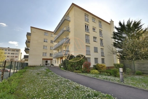 Appartement à vendre 2 pièces de 51,08 m² à Saint-Maur-des-Fossés