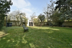 Maison à vendre 9 pièces de 203 m² à Saint-Maur-des-Fossés