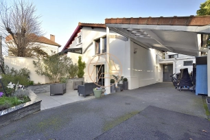 Maison à vendre 5 pièces de 90 m² à Saint-Maur-des-Fossés