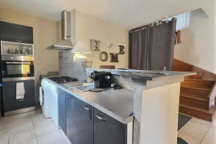 Appartement à vendre 2 pièces de 47 m² à Saint-Chamas