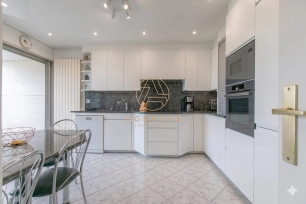 Appartement à vendre 5 pièces de 103 m² à Saint-Maur-des-Fossés