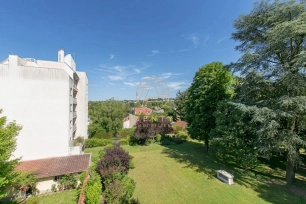 Appartement à vendre 2 pièces de 44,21 m² à Saint-Maur-des-Fossés