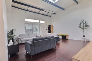 Maison à vendre 6 pièces de 186 m² à La Courneuve