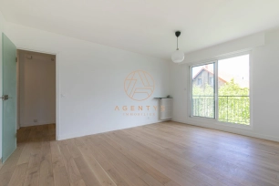 Appartement à vendre 4 pièces de 92 m² à Saint-Maur-des-Fossés