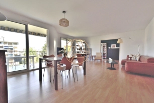 Appartement à vendre 5 pièces de 120 m² à Saint-Maur-des-Fossés