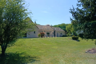 Maison à vendre 7 pièces de 220 m² à Sermaise