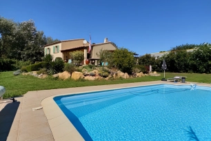 Maison à vendre 5 pièces de 105 m² à Saint-Chamas