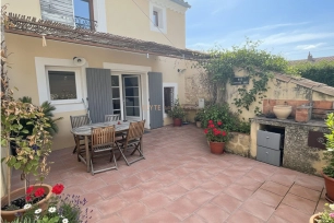Maison à vendre 4 pièces de 140 m² à Villelaure