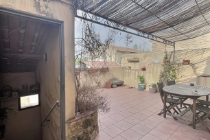 Maison à vendre 4 pièces de 140 m² à Villelaure