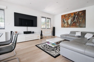 Maison à vendre 8 pièces de 158,53 m² à Champigny-sur-Marne