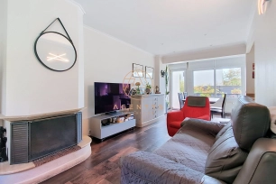 Maison à vendre 6 pièces de 87,22 m² à Saint-Maur-des-Fossés