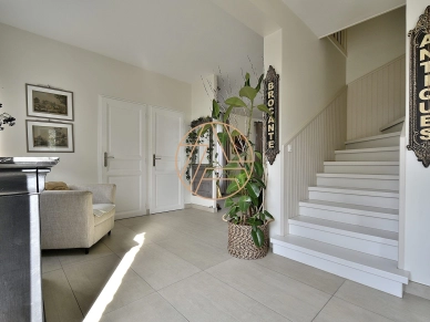 Maison à vendre 6 pièces de 152 m² à Saint-Maur-des-Fossés
