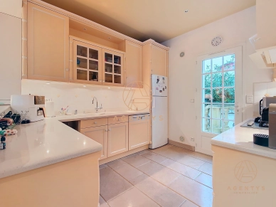 Maison à vendre 5 pièces de 102,5 m² à Saint-Maur-des-Fossés