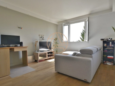 Appartement à vendre 2 pièces de 43,66 m² à Saint-Maur-des-Fossés