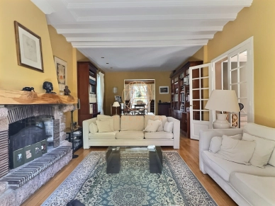 Maison à vendre 10 pièces de 190 m² à Saint-Maur-des-Fossés