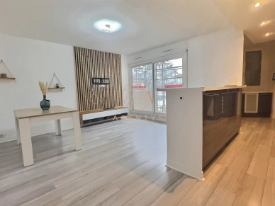 Appartement à louer 2 pièces de 53 m² à Saint-Maur-des-Fossés