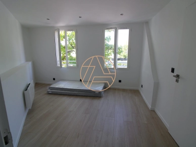 Appartement à vendre 2 pièces de 44,21 m² à Saint-Maur-des-Fossés