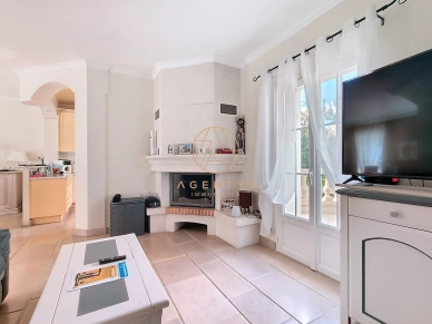 Maison à vendre 5 pièces de 102,5 m² à Saint-Maur-des-Fossés