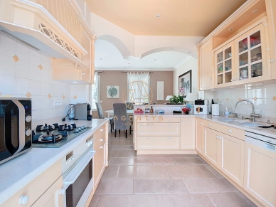 Maison à vendre 5 pièces de 102,5 m² à Saint-Maur-des-Fossés