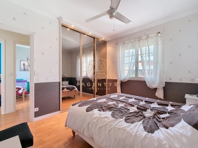 Maison à vendre 5 pièces de 102,5 m² à Saint-Maur-des-Fossés