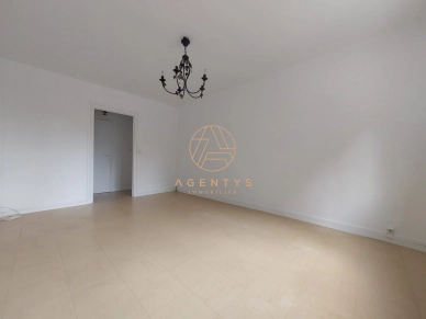 Appartement à vendre 3 pièces de 55,3 m² à Saint-Maur-des-Fossés