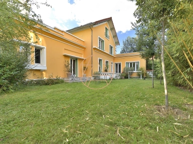 Maison à vendre 9 pièces de 168 m² à Saint-Maur-des-Fossés