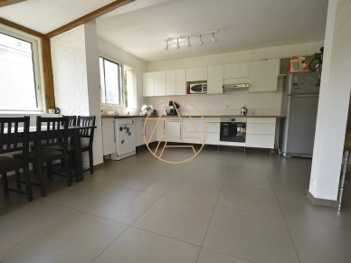 Maison à vendre 8 pièces de 254 m² à Le Plessis-Trévise