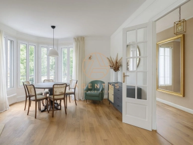 Maison à vendre 6 pièces de 195,02 m² à Saint-Maur-des-Fossés