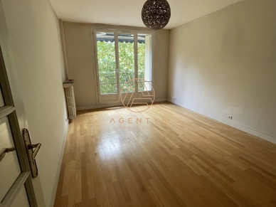 Appartement à vendre 3 pièces de 68 m² à Saint-Maur-des-Fossés