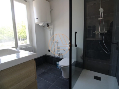 Appartement à vendre 2 pièces de 44,21 m² à Saint-Maur-des-Fossés