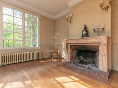 Maison à vendre 10 pièces de 177,29 m² à Saint-Maur-des-Fossés