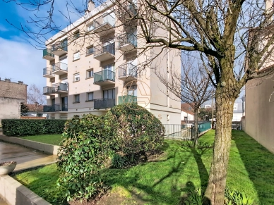 Appartement à vendre 2 pièces de 46 m² à Saint-Maur-des-Fossés