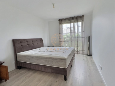 Appartement à louer 3 pièces de 71,79 m² à Saint-Maur-des-Fossés