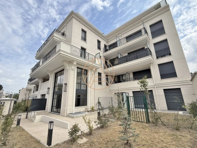 Appartement à vendre 2 pièces de 48,88 m² à Saint-Maur-des-Fossés