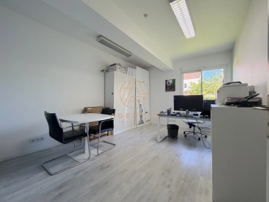 Local commercial à louer de 119 m² à Saint-Maur-des-Fossés