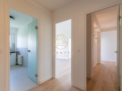 Appartement à vendre 4 pièces de 92 m² à Saint-Maur-des-Fossés