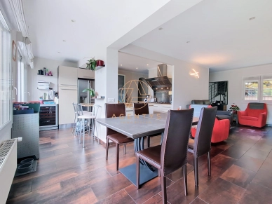 Maison à vendre 6 pièces de 87,22 m² à Saint-Maur-des-Fossés