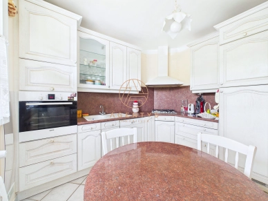 Maison à vendre 8 pièces de 198 m² à Villiers-sur-Marne