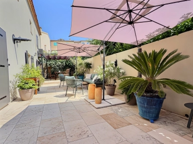 Maison à vendre 4 pièces de 207,17 m² à Camps-la-Source