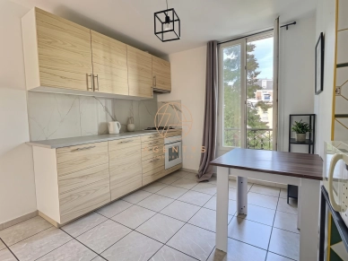 Appartement à louer 2 pièces de 49 m² à Paris